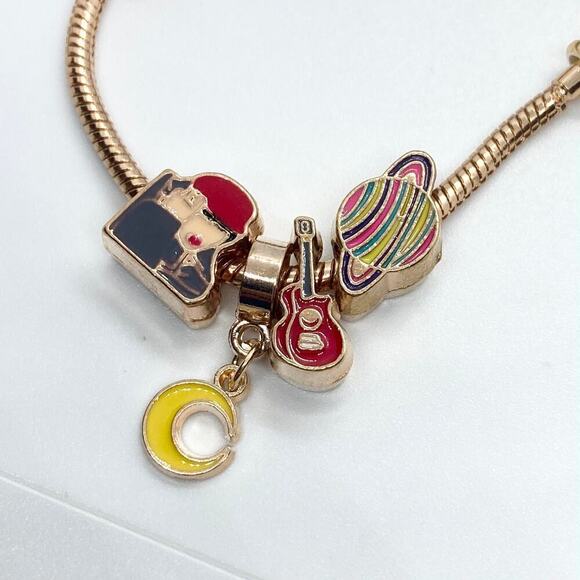 Taylor Swift 1989 Gold Tone Snake Style Charm Bracelet - Picture 6 of 9